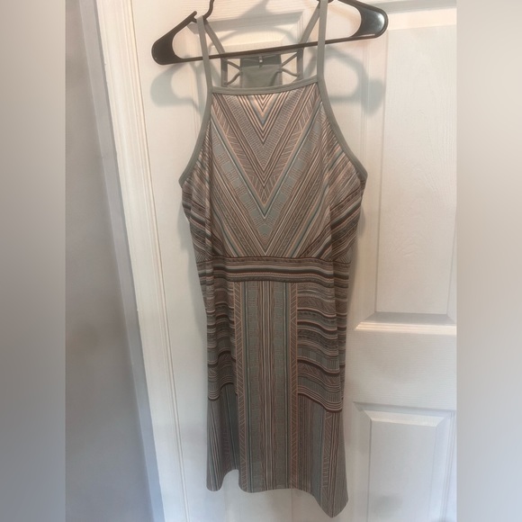 PrAna Dress high-neck, racerback, interior shelf bra, size XL, color agave samba - Picture 4 of 7